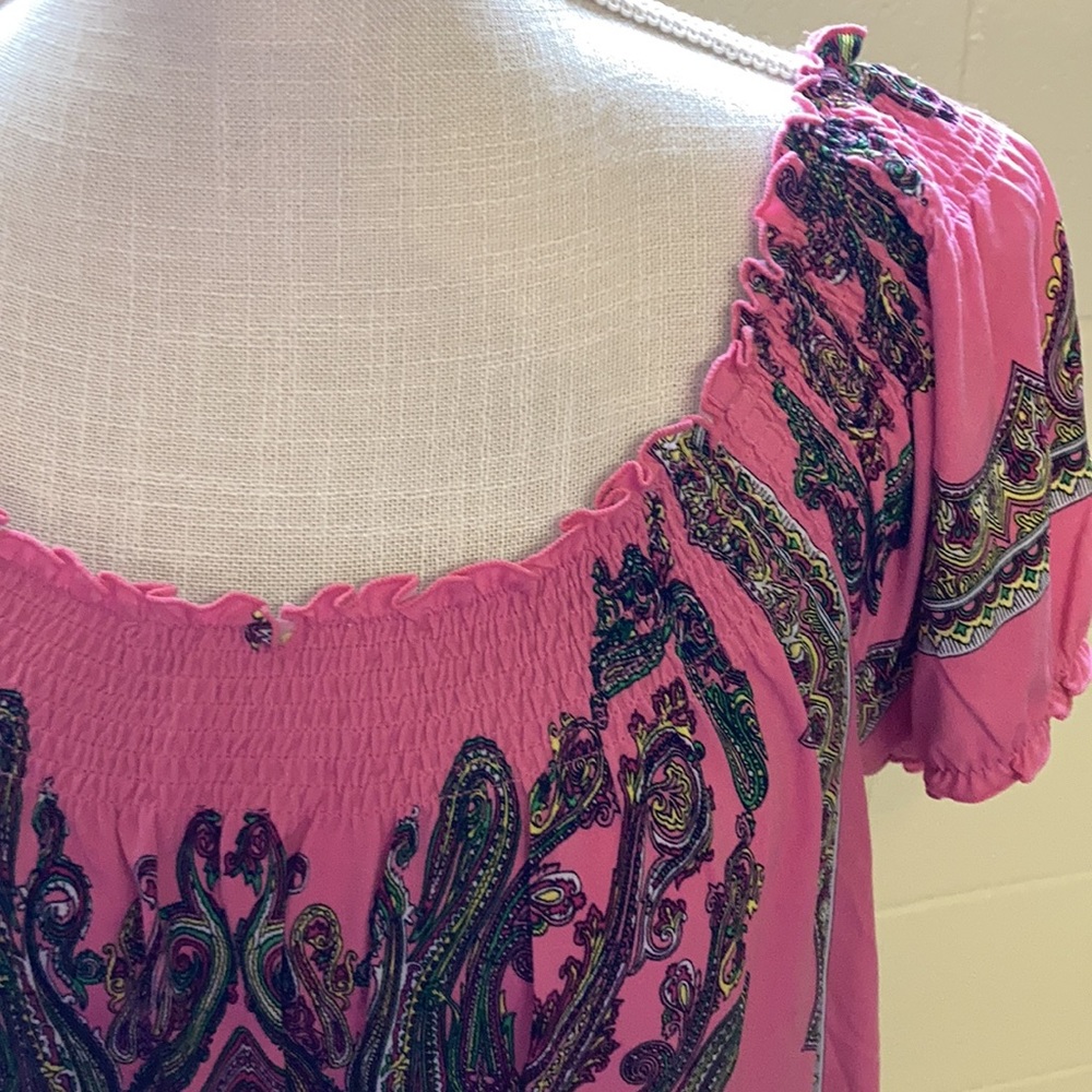 JE Ladies Pink Top - Picture 4 of 8